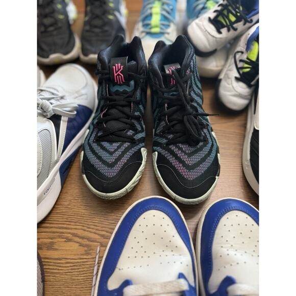 Size 6.5 (GS) - Nike Kyrie 4 Mid 80s NBS172 - Picture 1 of 5